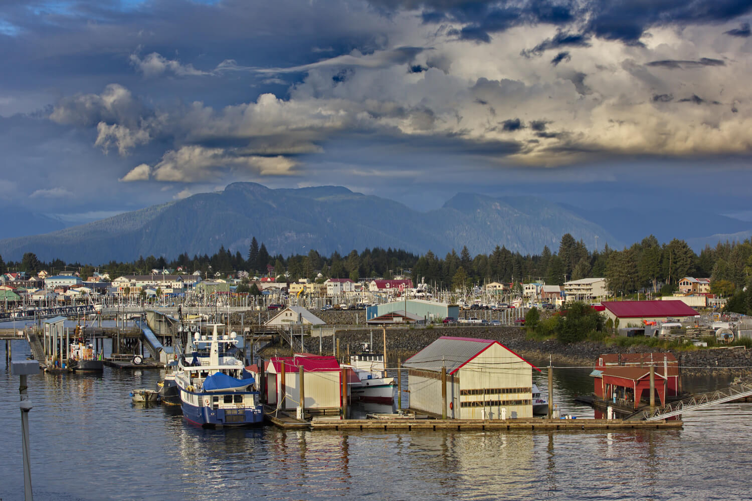 Evenings in Alaska Petersburg AK Island Point Lodge